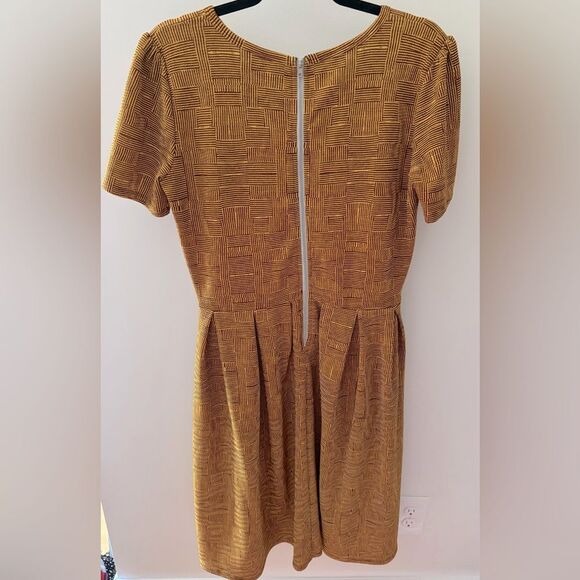 LuLaRoe Amelia Dress Mustard Yellow Rust Exposed Zipper Size LARGE - Picture 2 of 4